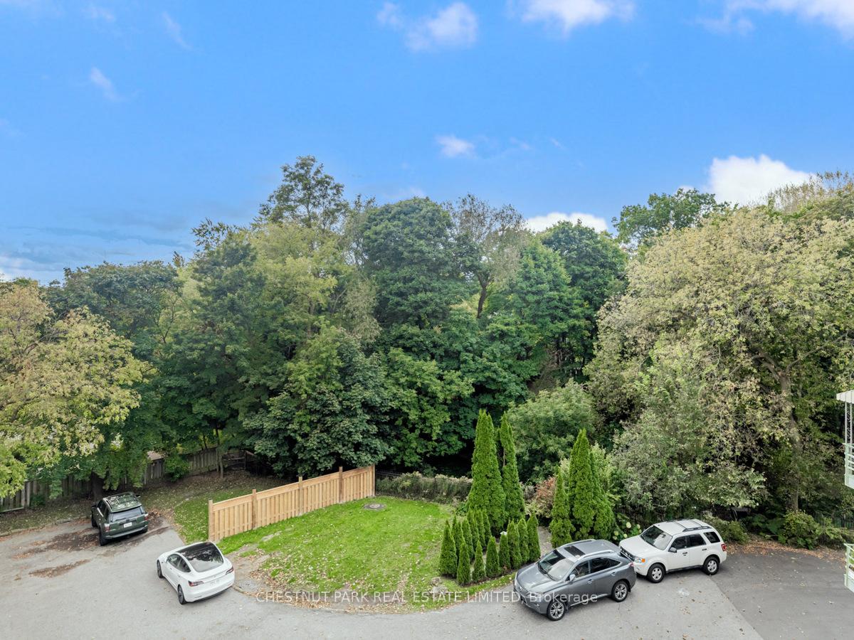 Photo 17 of Unit 2nd, 3 Otter Crescent, Toronto, Lawrence Park South — HOMEH
