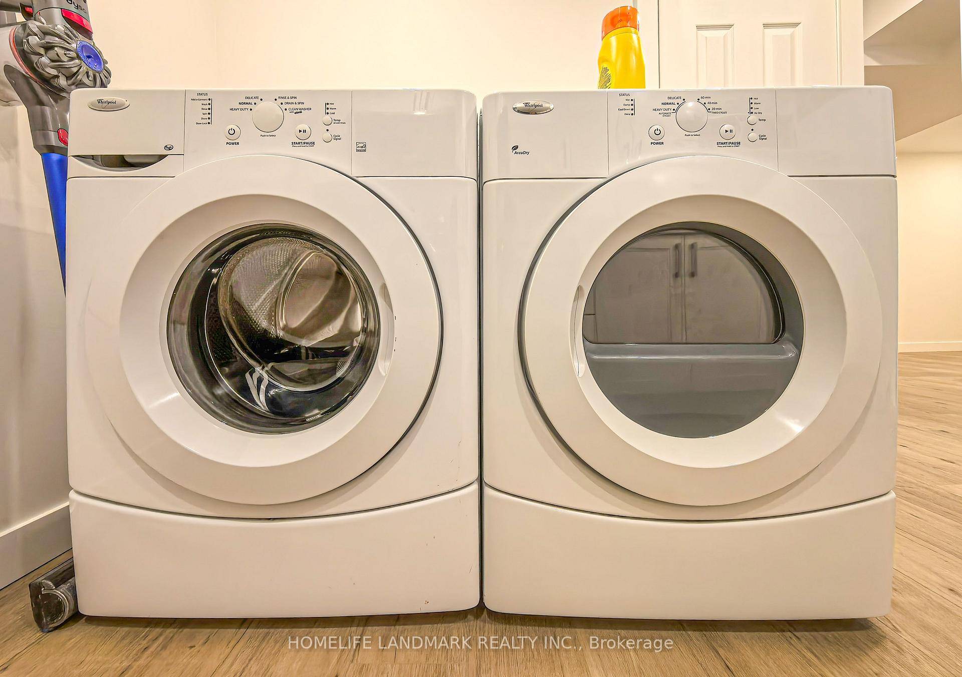Photo 8 of Unit Bsmt, 93 Ardwell Crescent, Vaughan, Maple — HOMEH