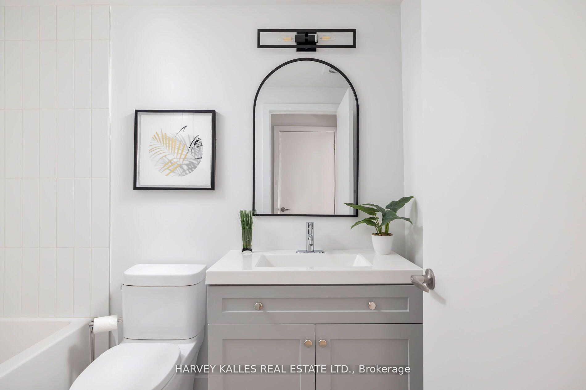 Photo 20 of Unit 2, 580A College Street, Toronto, Palmerston-Little Italy — HOMEH