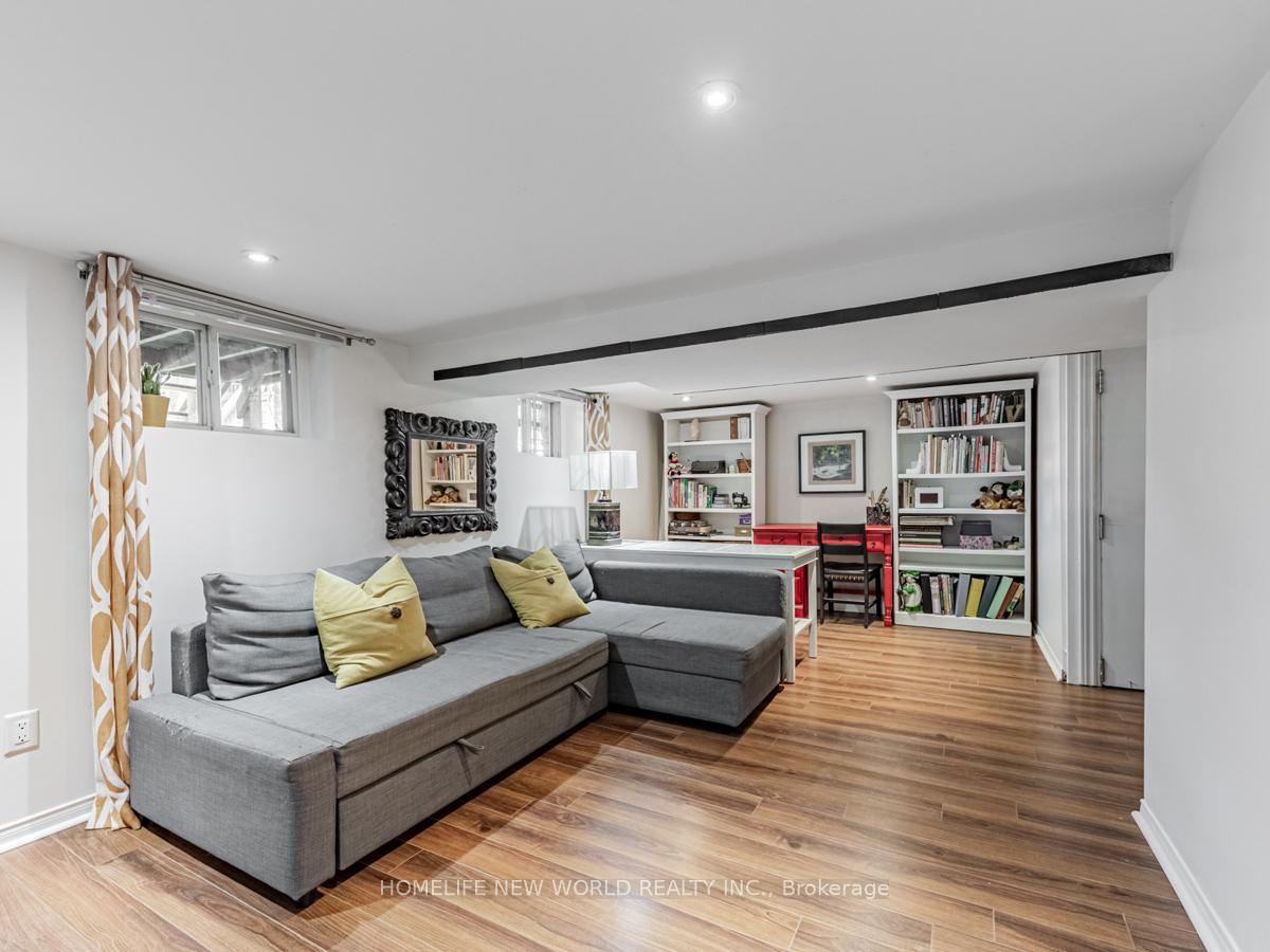 Photo 6 of Unit Lower, 346 Lumsden Avenue, Toronto, Woodbine-Lumsden — HOMEH