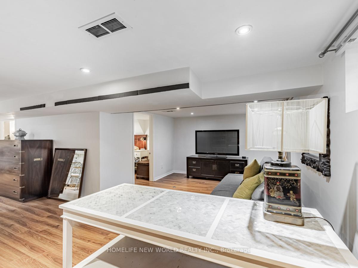 Photo 8 of Unit Lower, 346 Lumsden Avenue, Toronto, Woodbine-Lumsden — HOMEH