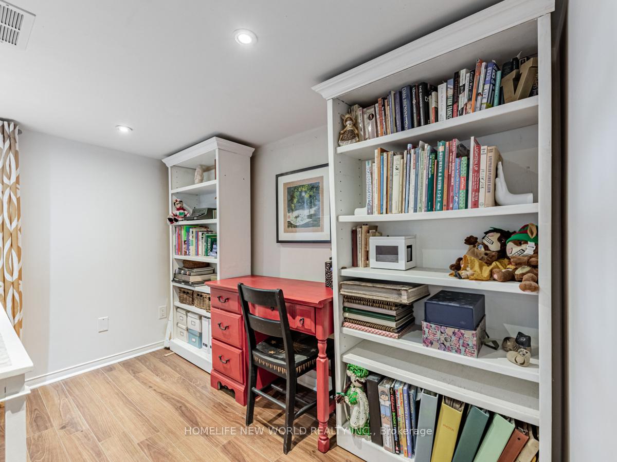 Photo 10 of Unit Lower, 346 Lumsden Avenue, Toronto, Woodbine-Lumsden — HOMEH