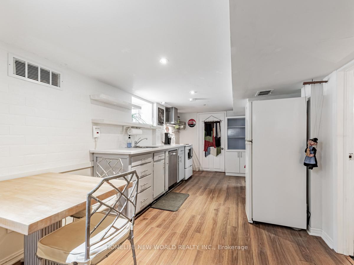 Photo 9 of Unit Lower, 346 Lumsden Avenue, Toronto, Woodbine-Lumsden — HOMEH