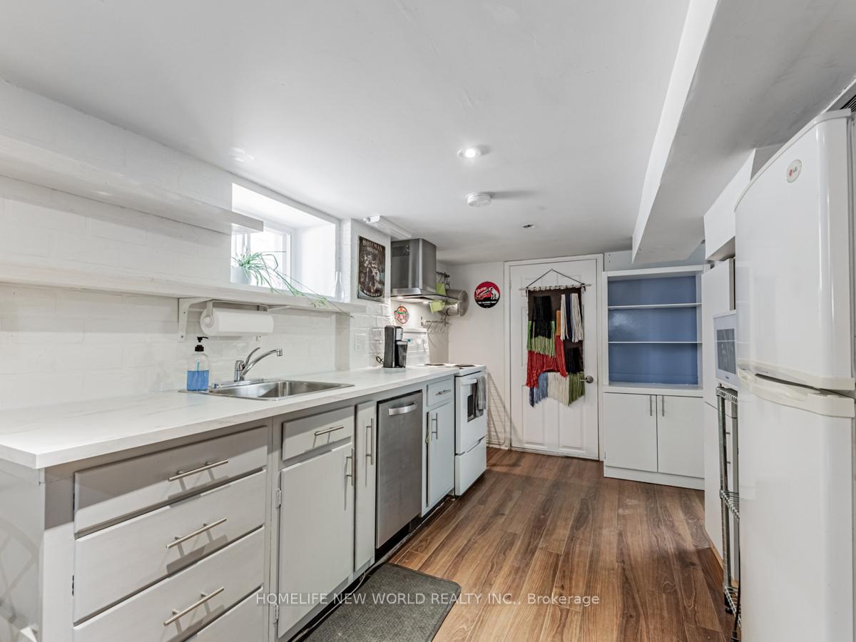 Photo 11 of Unit Lower, 346 Lumsden Avenue, Toronto, Woodbine-Lumsden — HOMEH