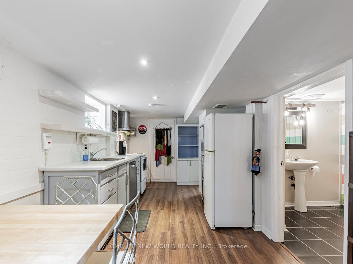 Photo 12 of Unit Lower, 346 Lumsden Avenue, Toronto, Woodbine-Lumsden — HOMEH