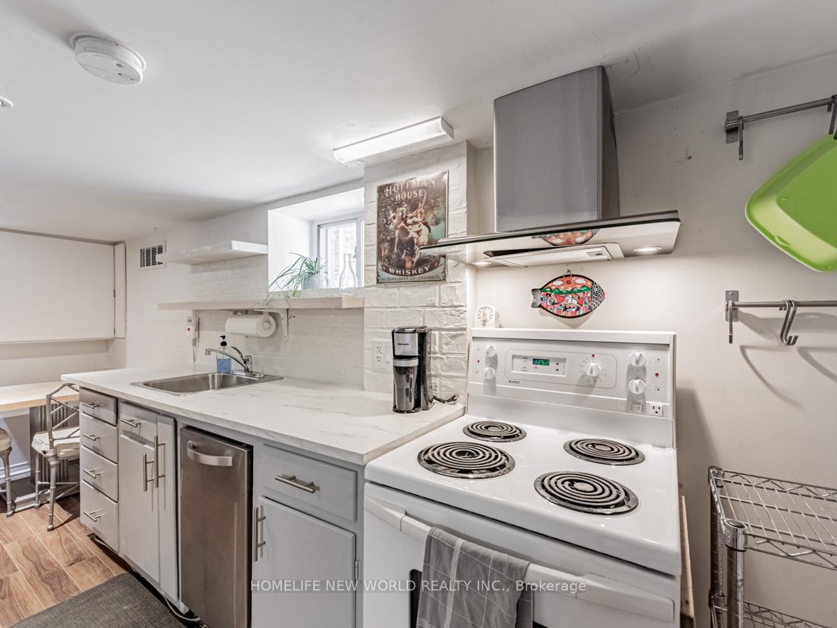 Photo 16 of Unit Lower, 346 Lumsden Avenue, Toronto, Woodbine-Lumsden — HOMEH