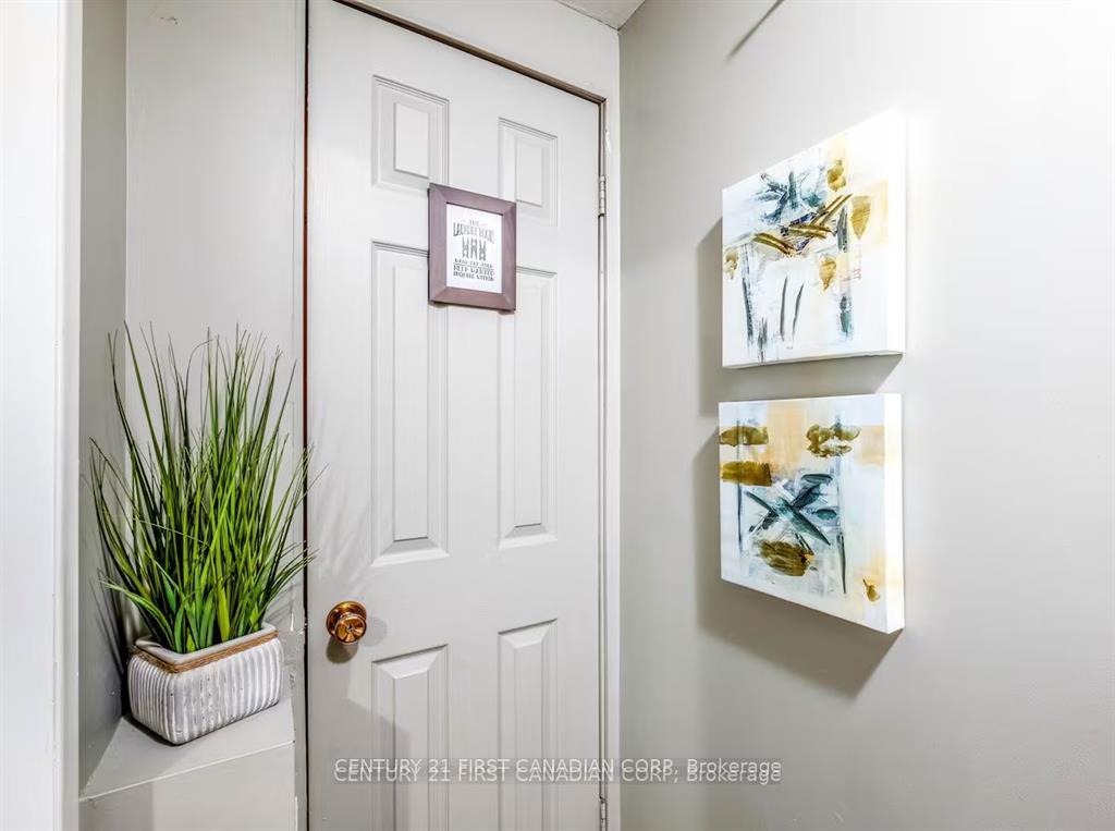 Photo 7 of Unit Unit A, 705 Conversation Drive, Waterloo, Downtown Waterloo — HOMEH