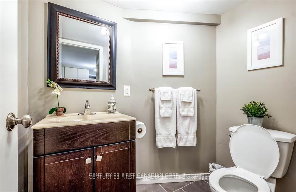 Photo 8 of Unit Unit A, 705 Conversation Drive, Waterloo, Downtown Waterloo — HOMEH