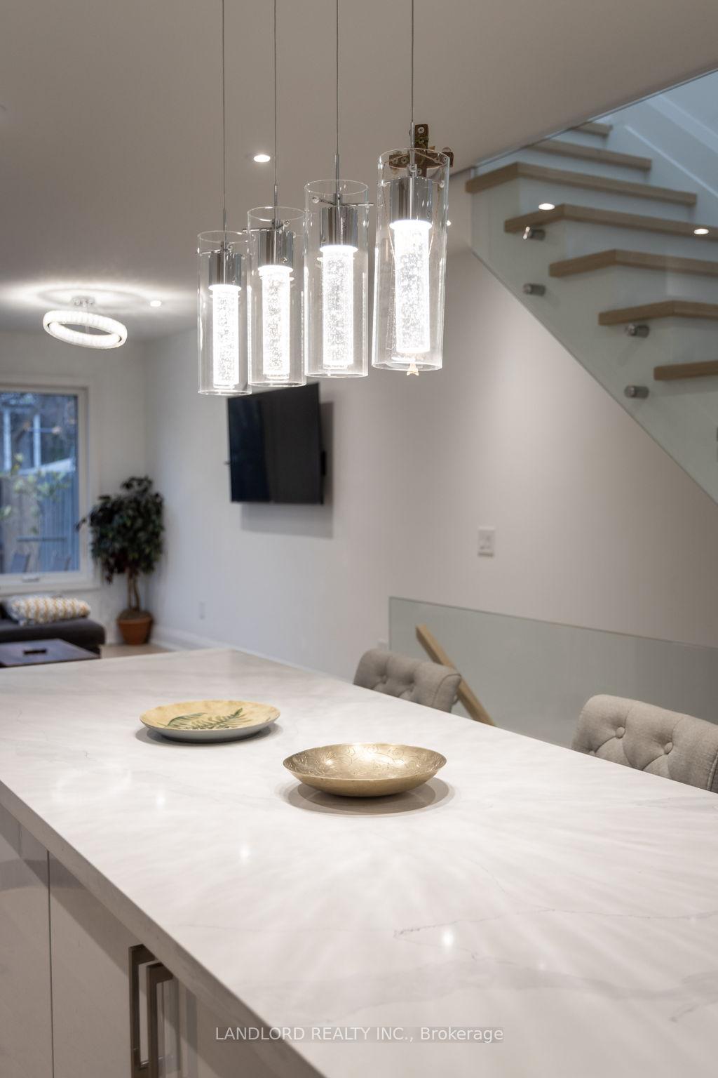 Photo 19 of Unit Main, 17 Ferrier Avenue, Toronto, Playter Estates-Danforth — HOMEH