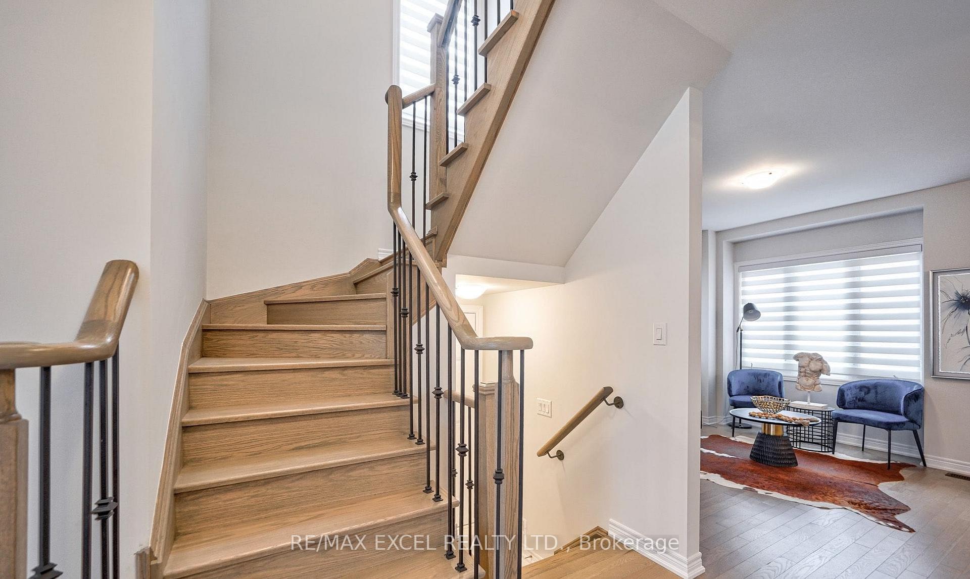 Photo 8 of Unit Main House, 18 Waterleaf Road, Markham, Cornell — HOMEH