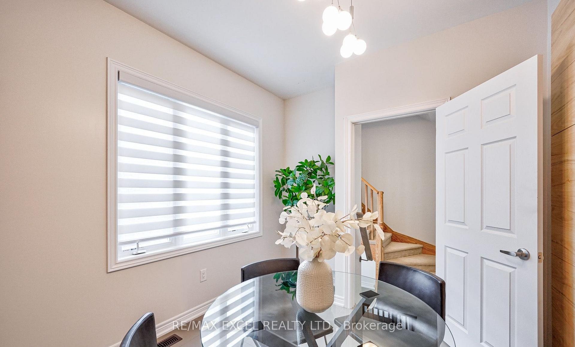 Photo 7 of Unit Main House, 18 Waterleaf Road, Markham, Cornell — HOMEH
