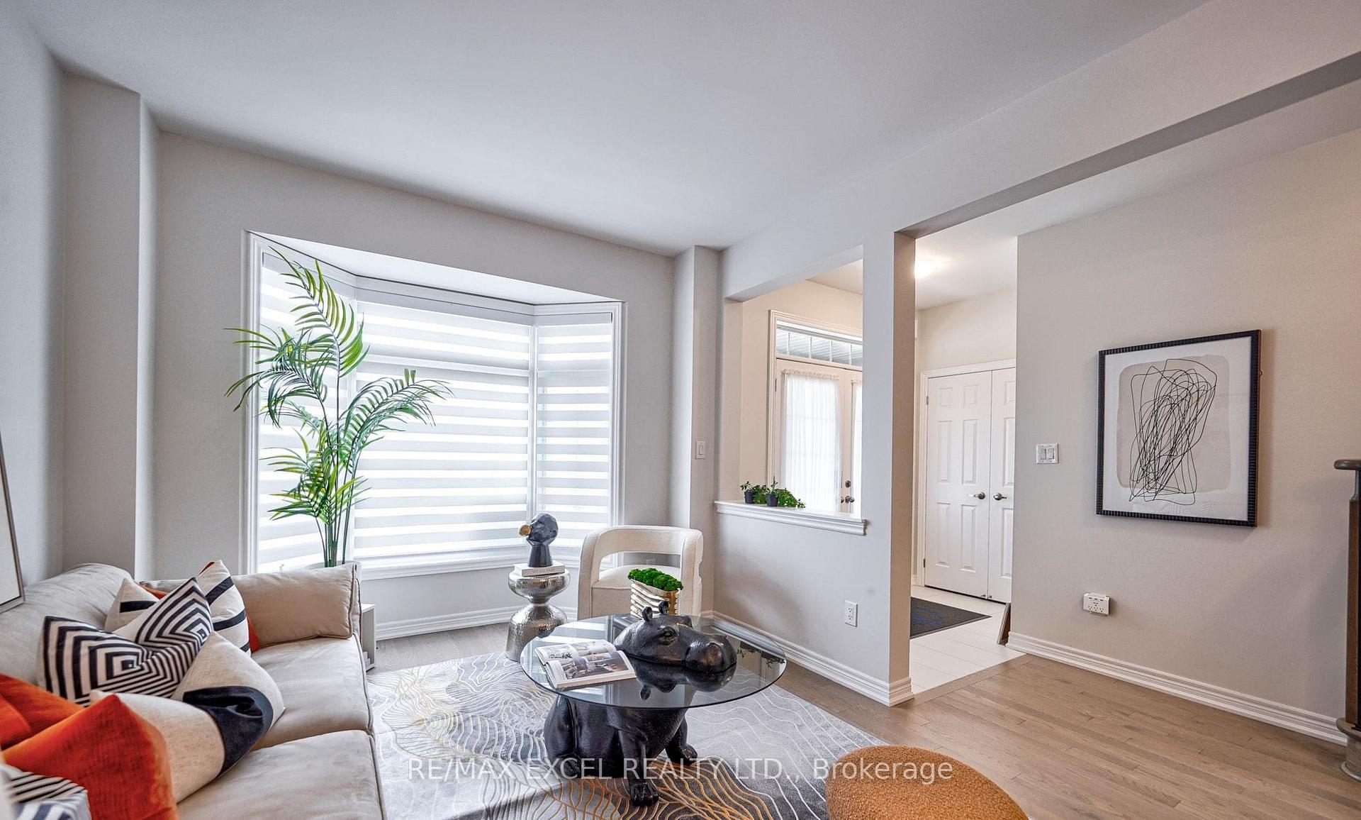 Photo 12 of Unit Main House, 18 Waterleaf Road, Markham, Cornell — HOMEH