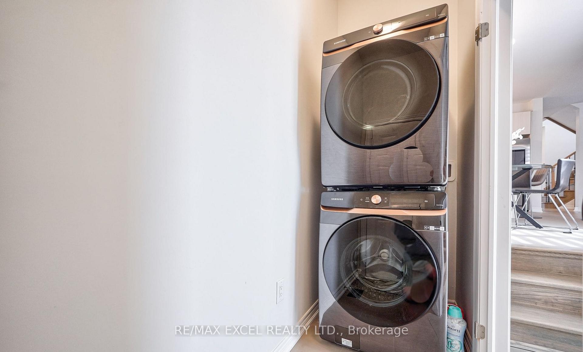 Photo 14 of Unit Main House, 18 Waterleaf Road, Markham, Cornell — HOMEH