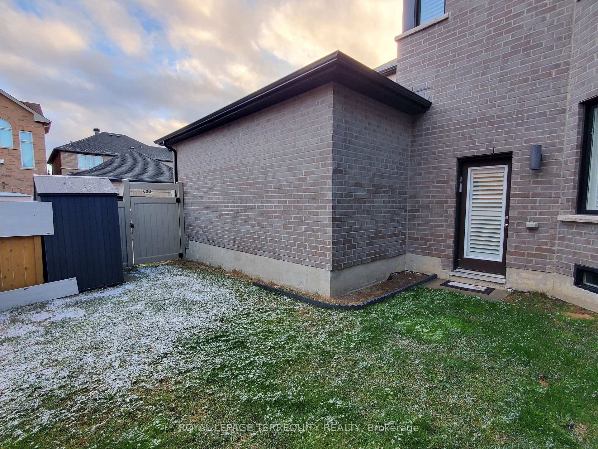 Photo 38 of 3 Sam Priestly Avenue, Markham, Cornell — HOMEH