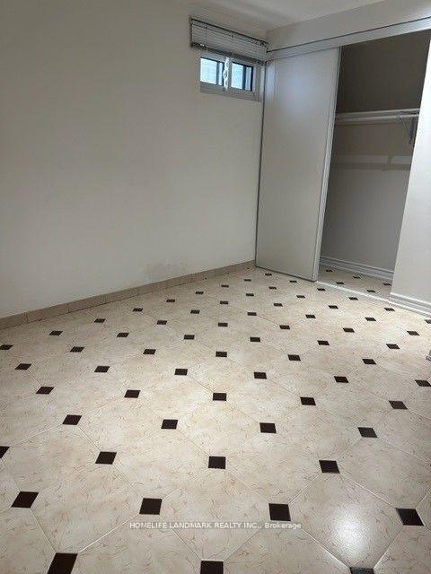 Photo 9 of 27 Foundry Crescent S, Markham, Raymerville — HOMEH