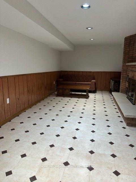 Photo 16 of 27 Foundry Crescent S, Markham, Raymerville — HOMEH