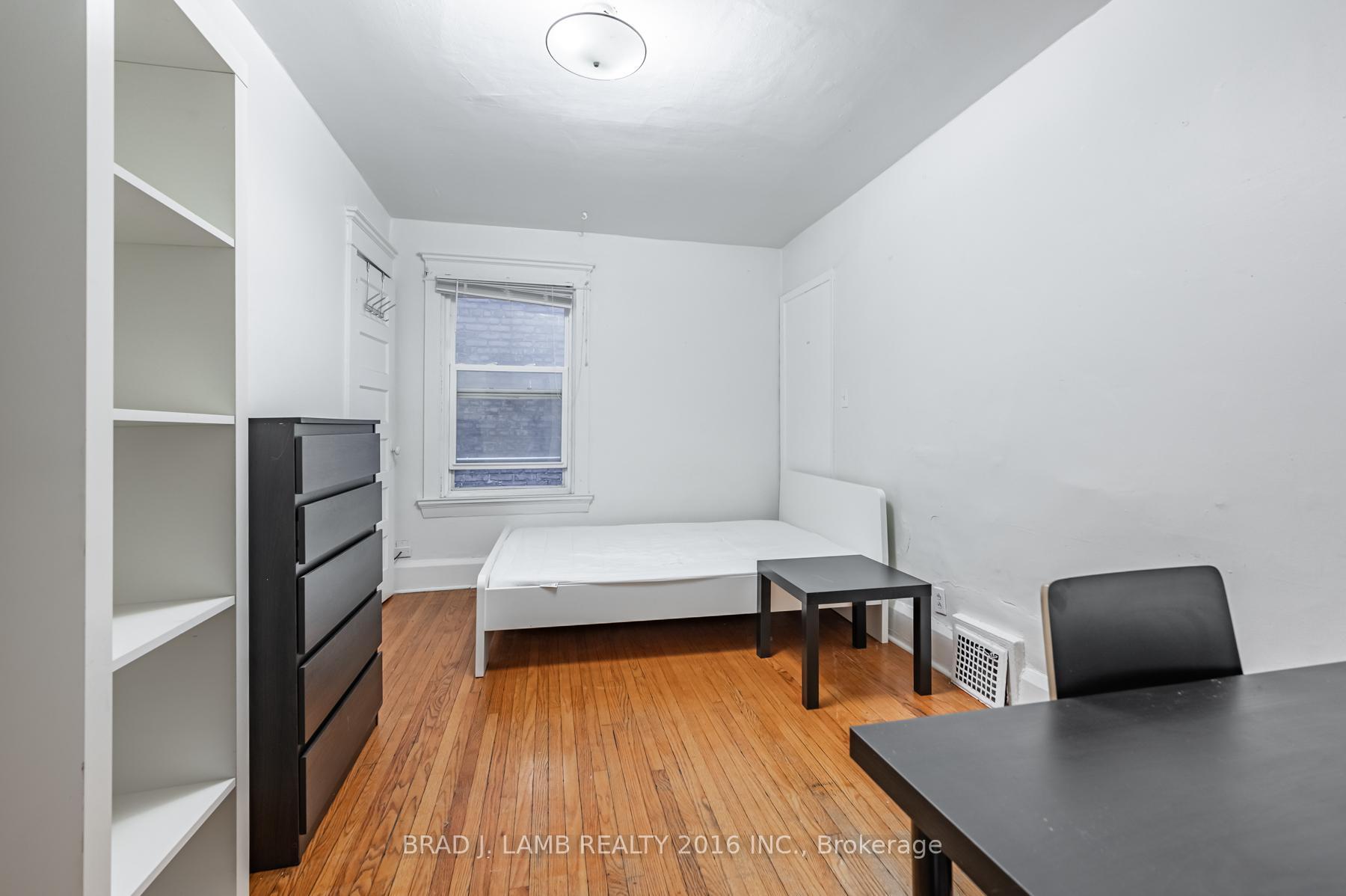Photo 18 of Unit 2, 984 Dundas Street W, Toronto, Trinity-Bellwoods — HOMEH