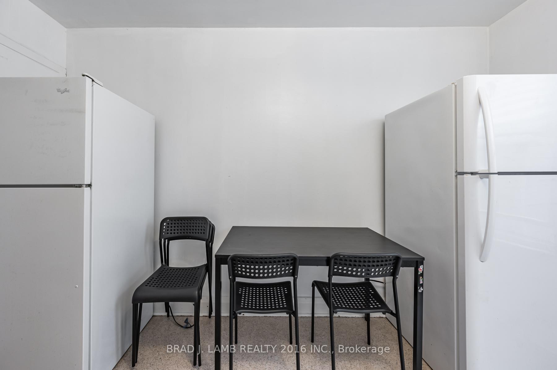 Photo 25 of Unit 2, 984 Dundas Street W, Toronto, Trinity-Bellwoods — HOMEH