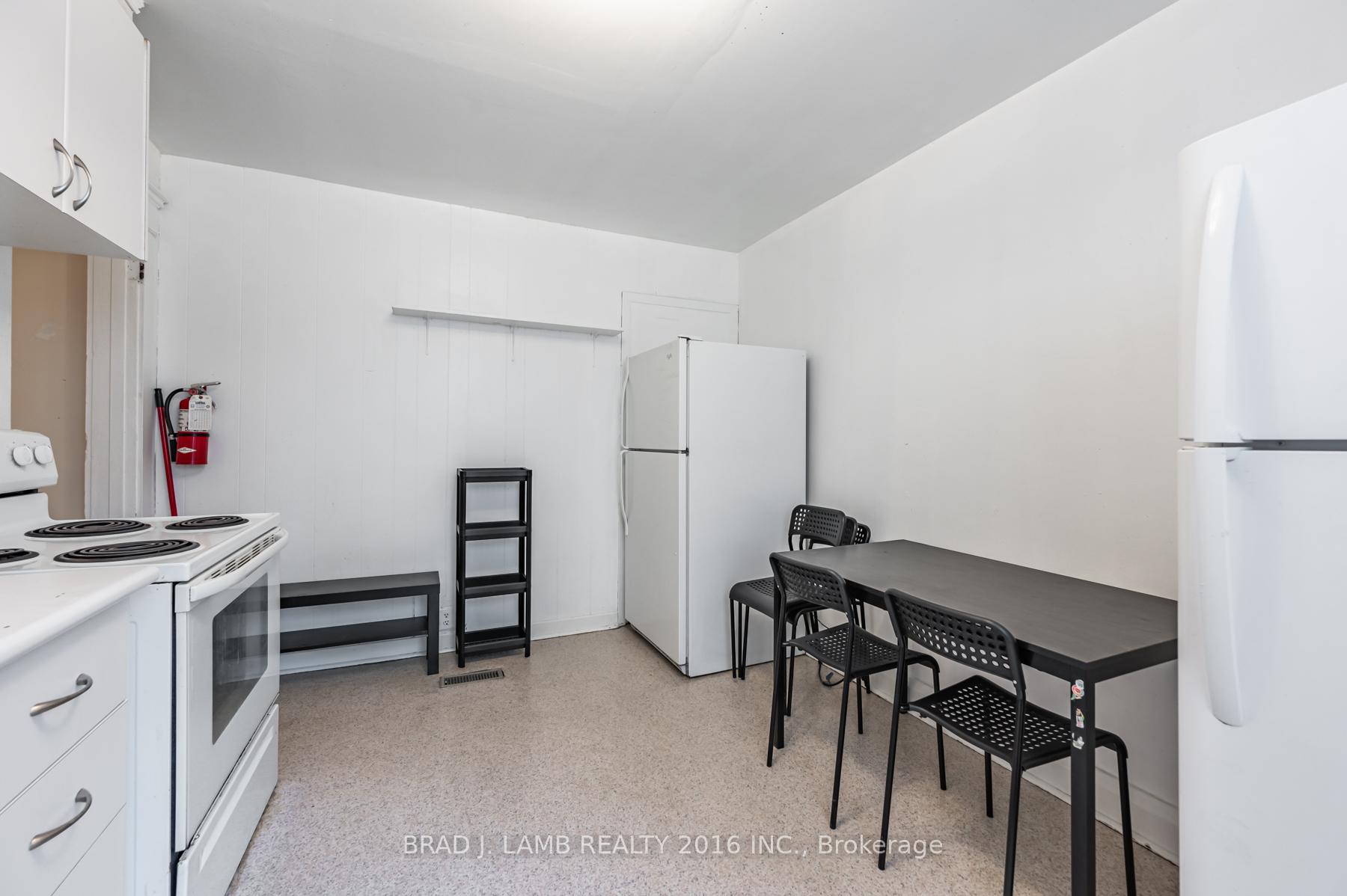 Photo 26 of Unit 2, 984 Dundas Street W, Toronto, Trinity-Bellwoods — HOMEH