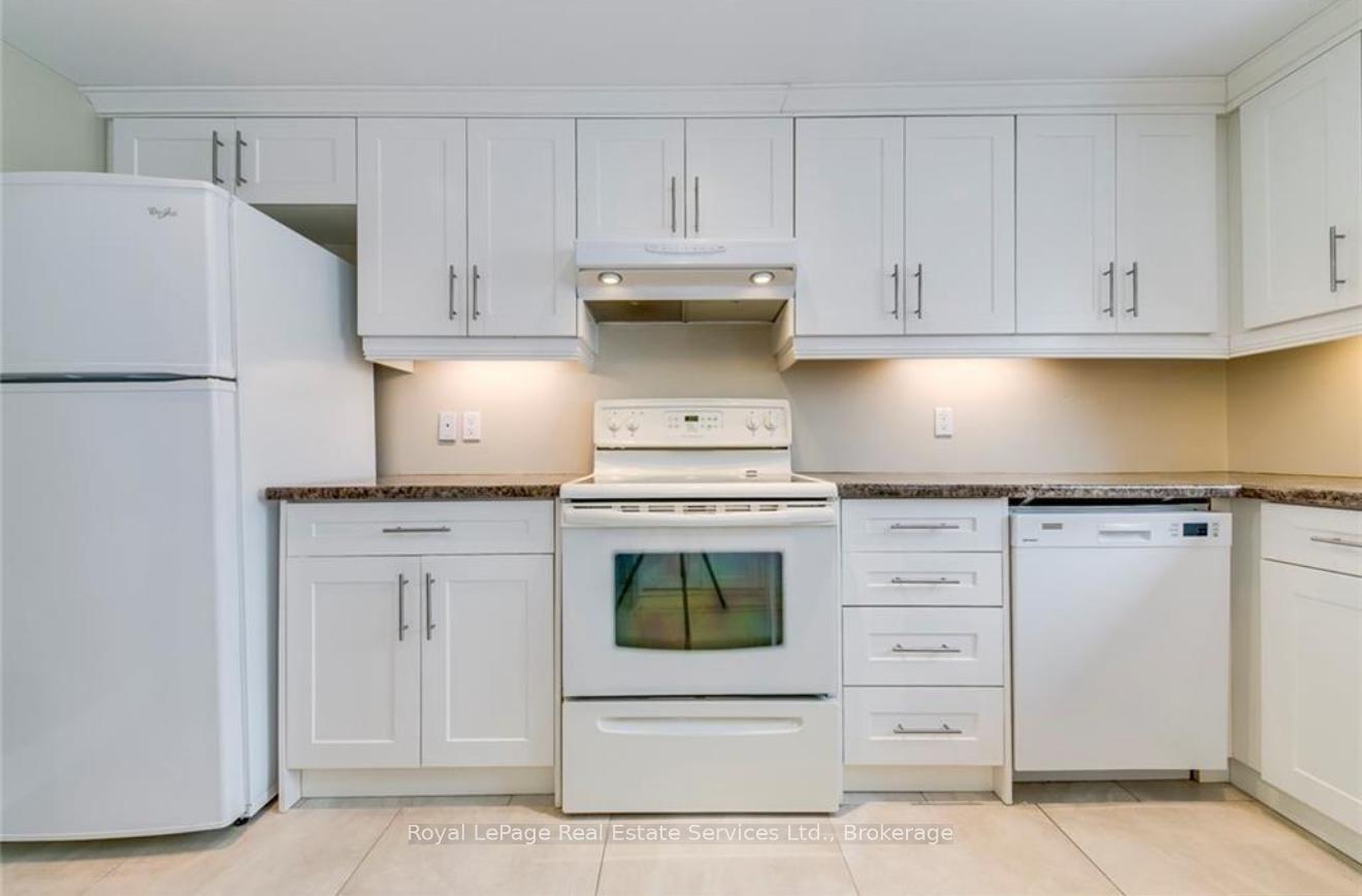 Photo 6 of Unit 2, 128 Cameron Avenue N, Hamilton, Homeside — HOMEH