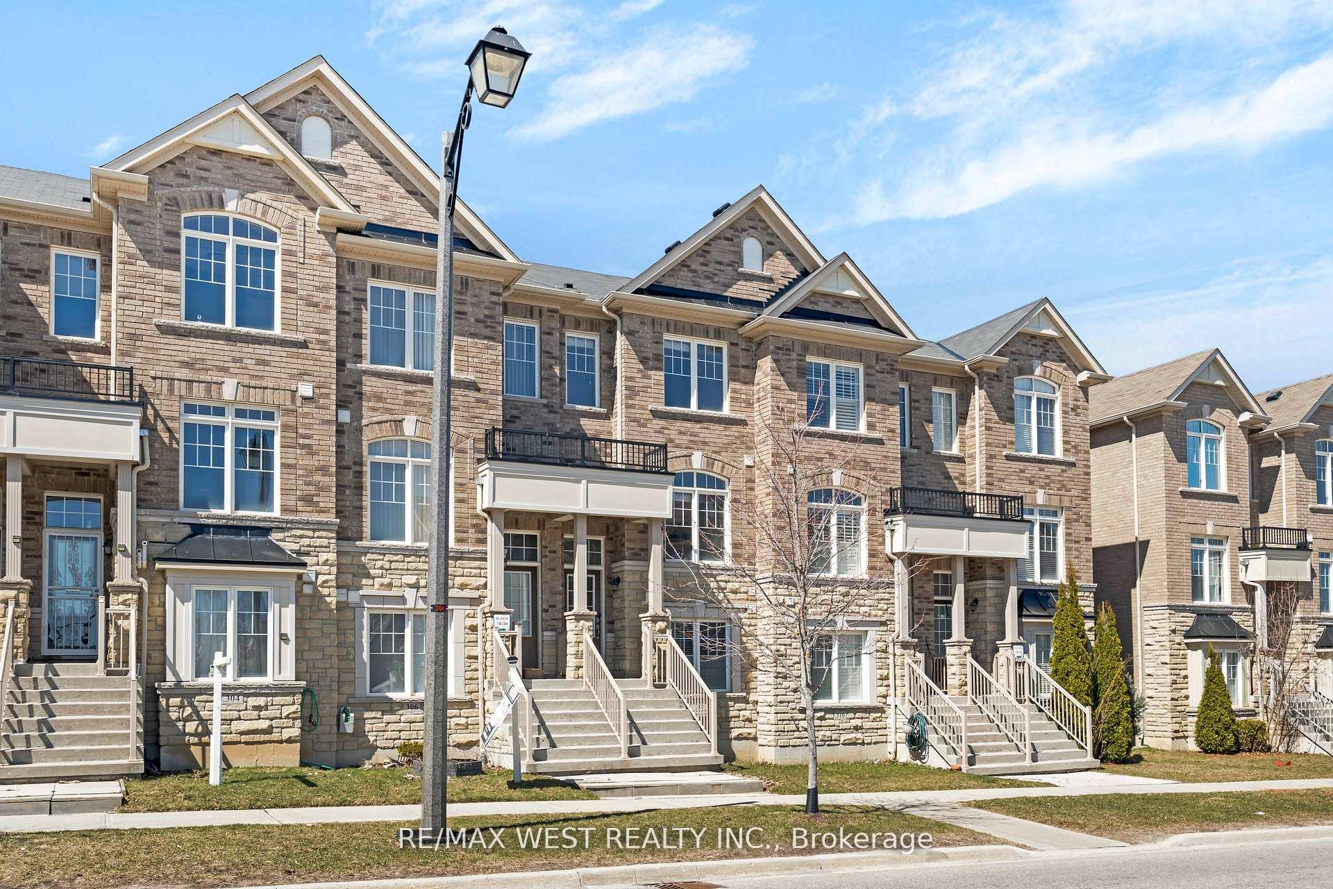 Photo 2 of 308 Delray Drive, Markham, Greensborough — HOMEH