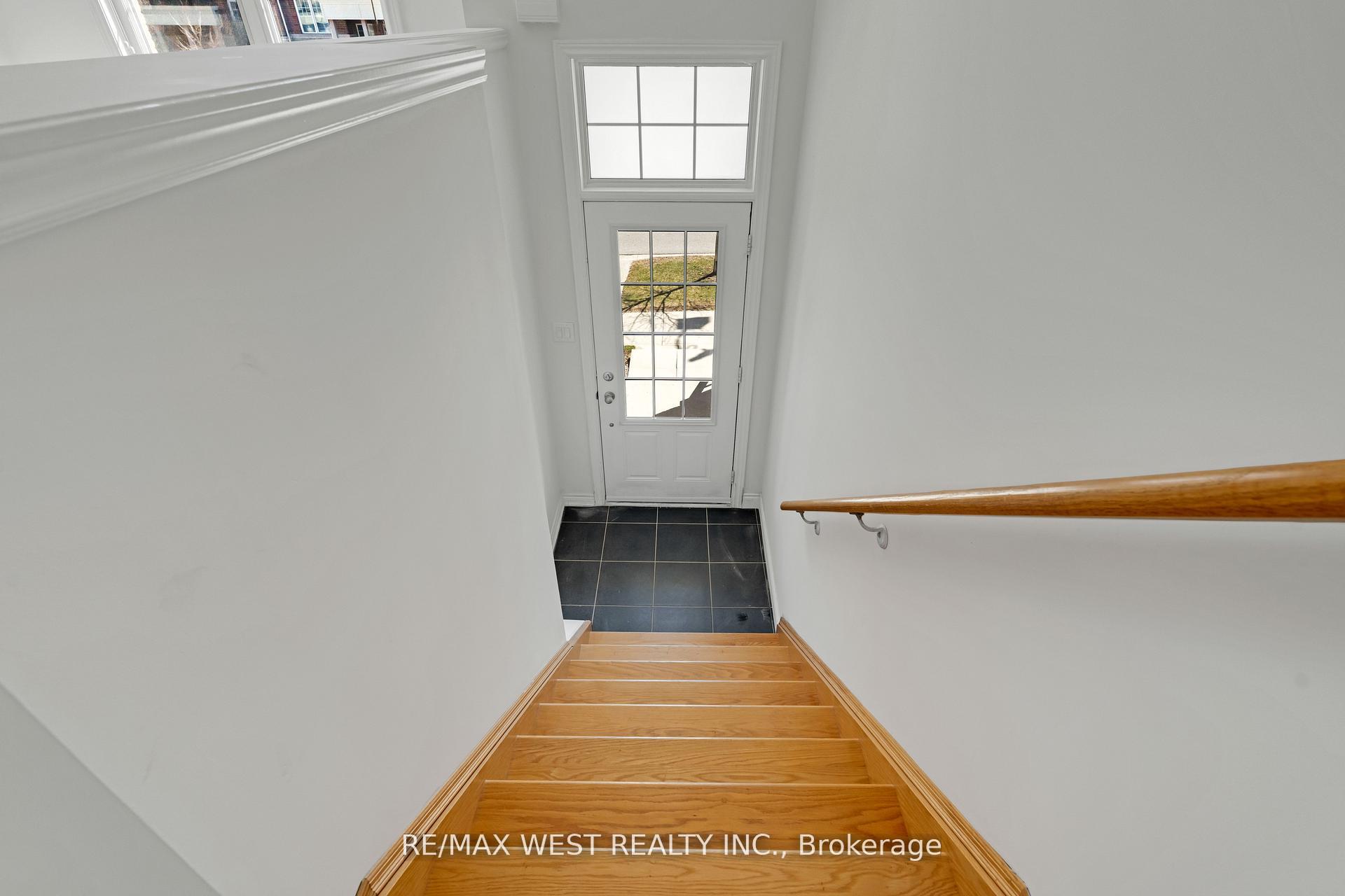 Photo 6 of 308 Delray Drive, Markham, Greensborough — HOMEH