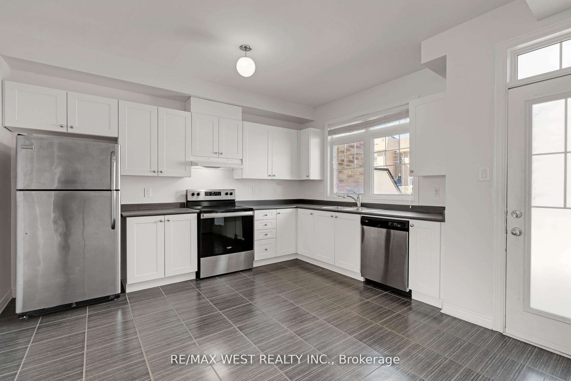 Photo 11 of 308 Delray Drive, Markham, Greensborough — HOMEH