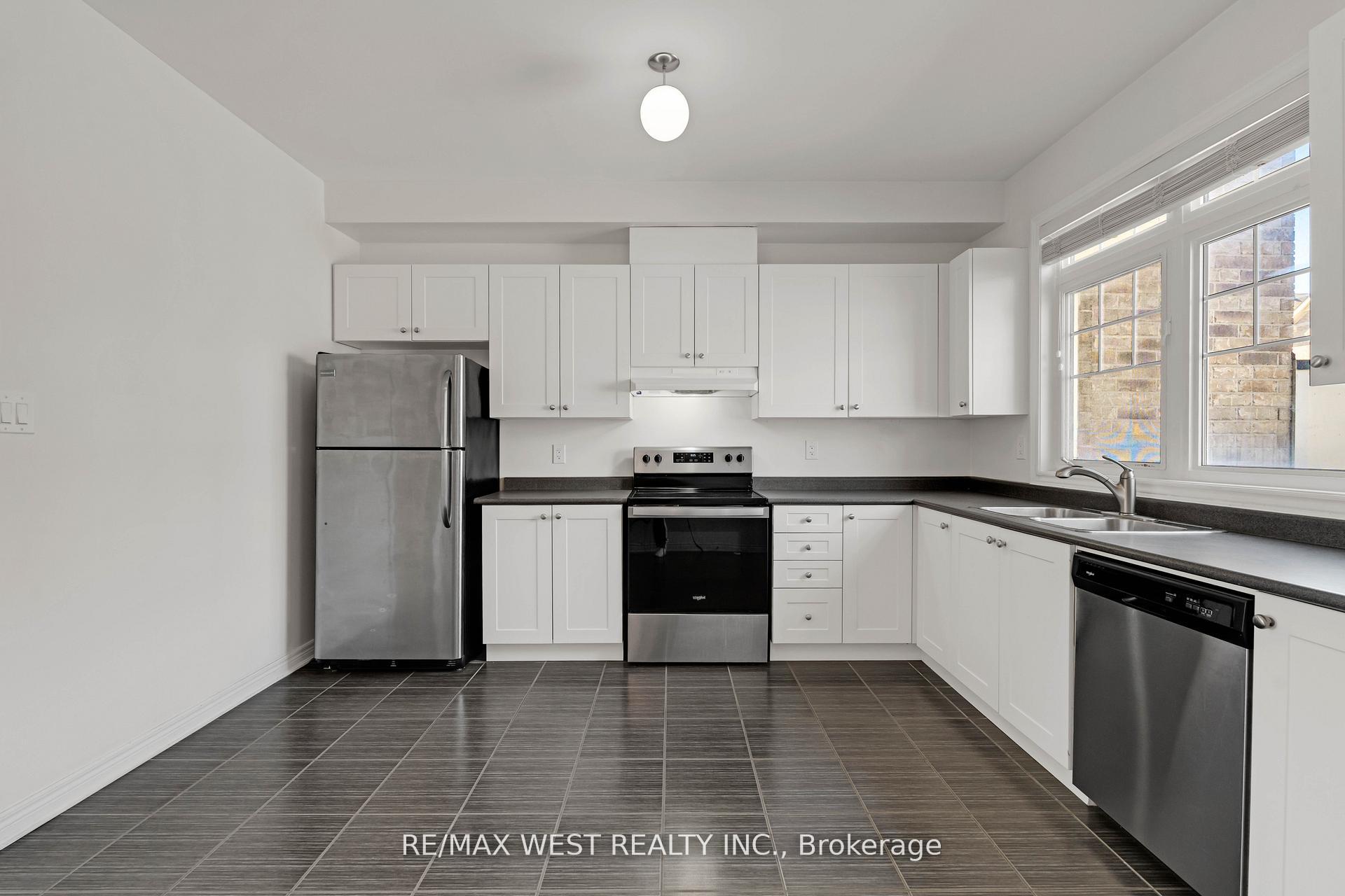 Photo 10 of 308 Delray Drive, Markham, Greensborough — HOMEH