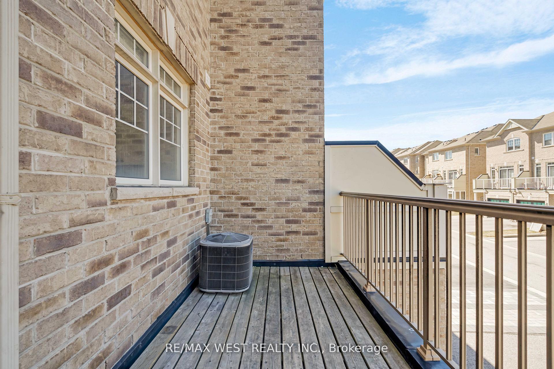 Photo 15 of 308 Delray Drive, Markham, Greensborough — HOMEH