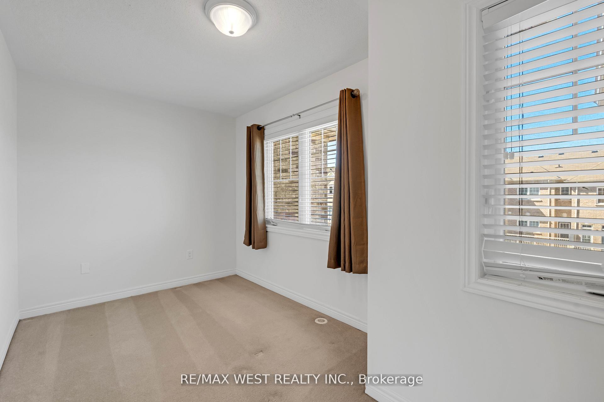 Photo 23 of 308 Delray Drive, Markham, Greensborough — HOMEH