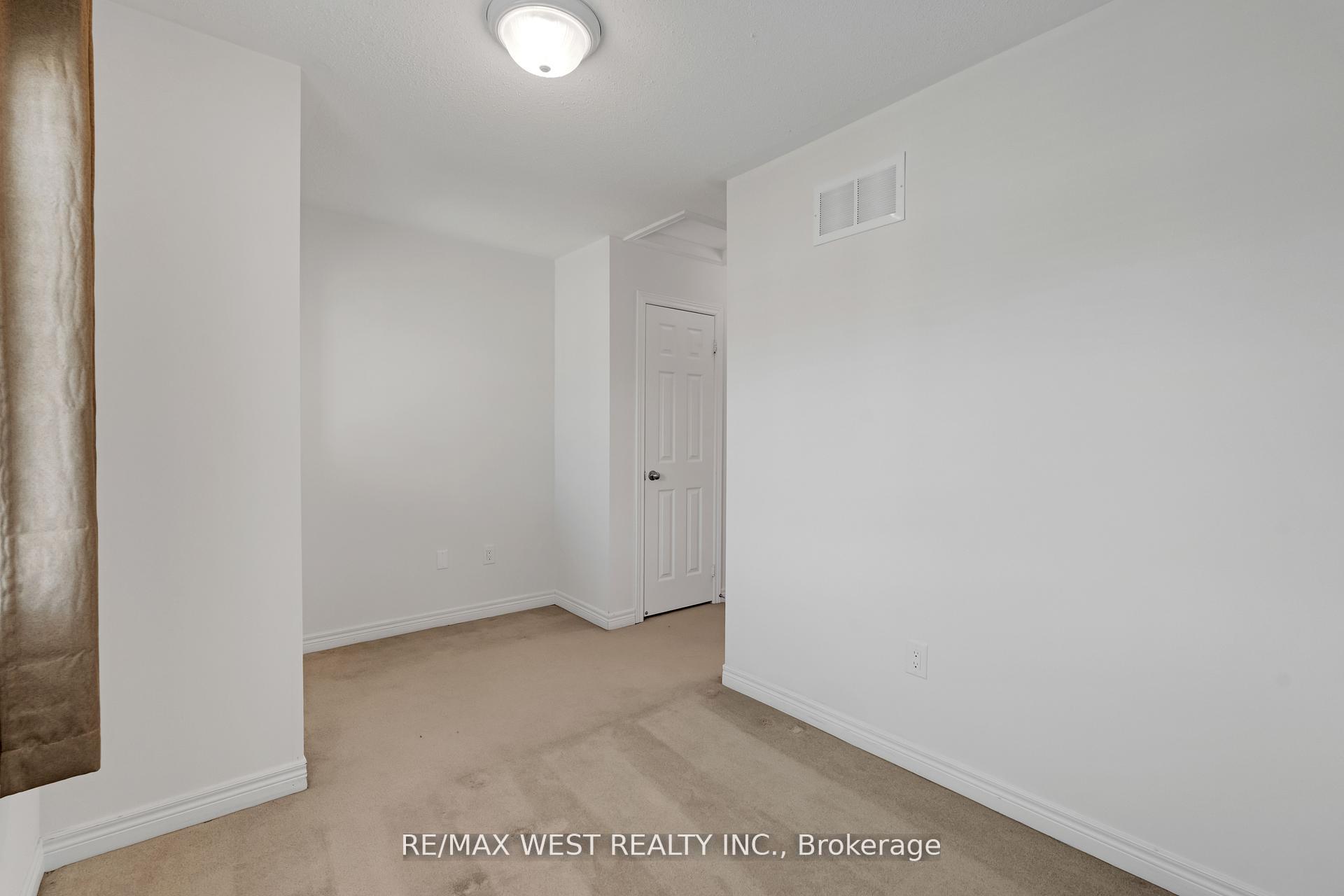 Photo 24 of 308 Delray Drive, Markham, Greensborough — HOMEH