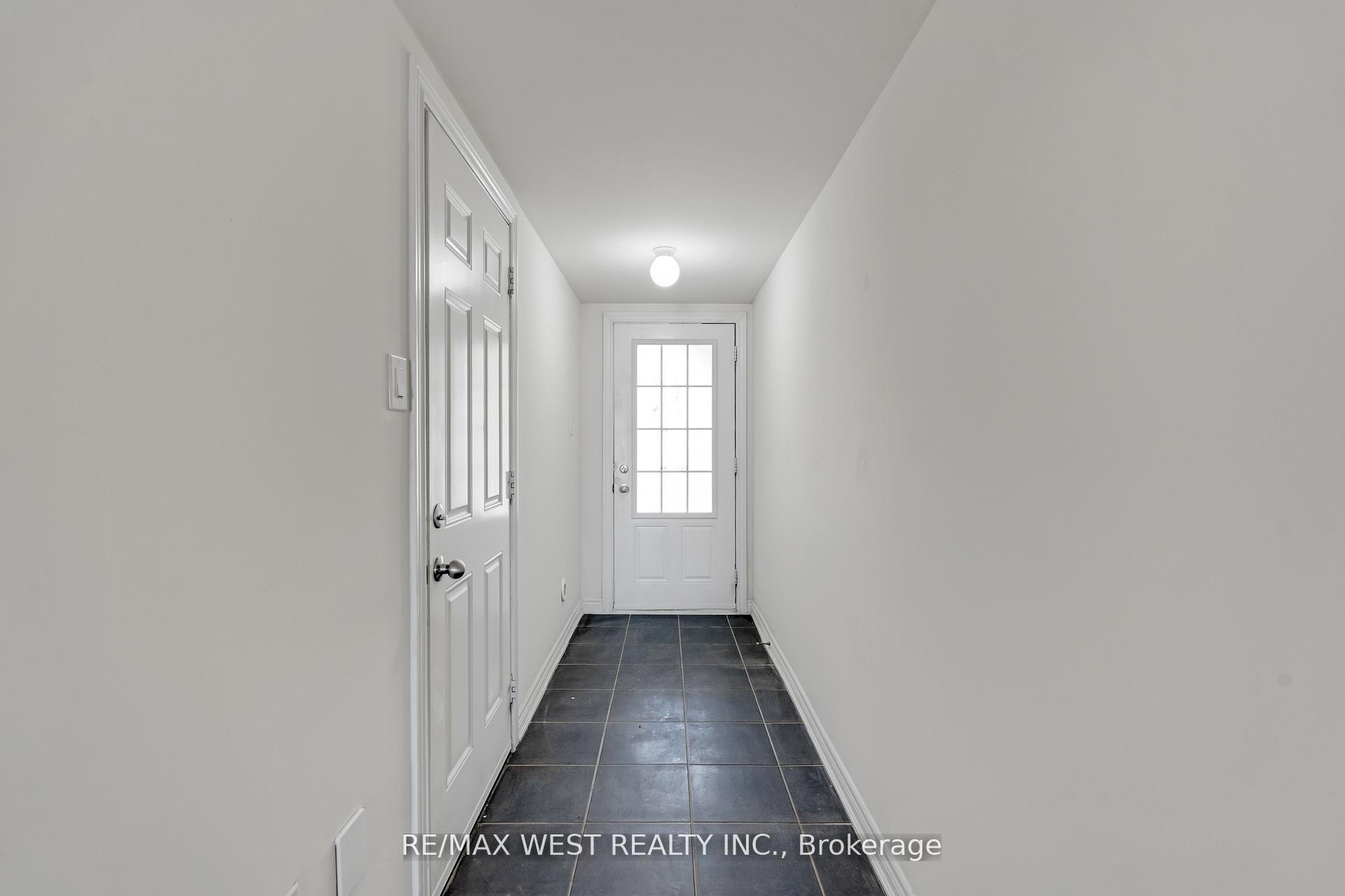 Photo 25 of 308 Delray Drive, Markham, Greensborough — HOMEH