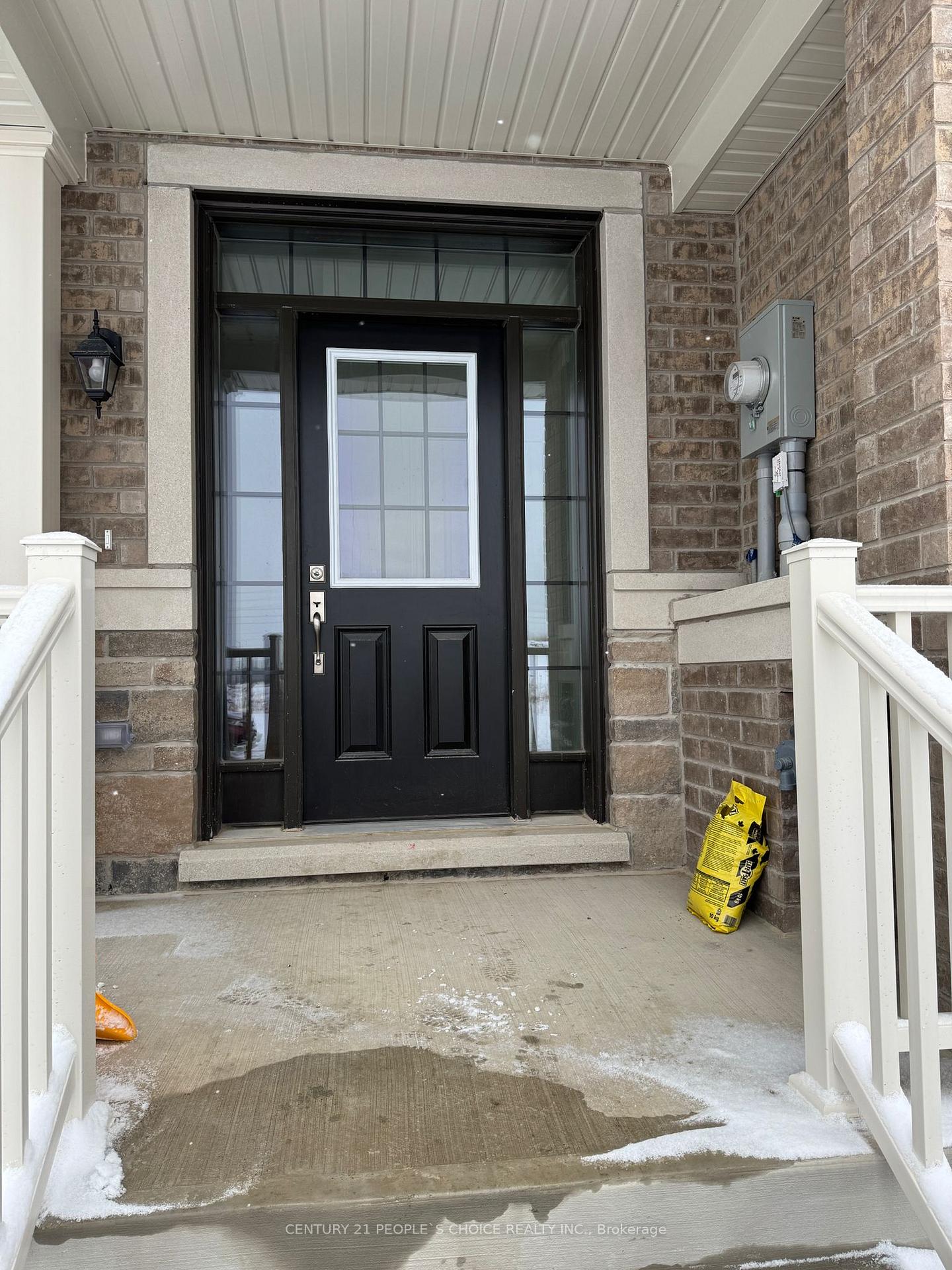 Photo 2 of 8 Reigate Avenue, Whitby, Williamsburg — HOMEH