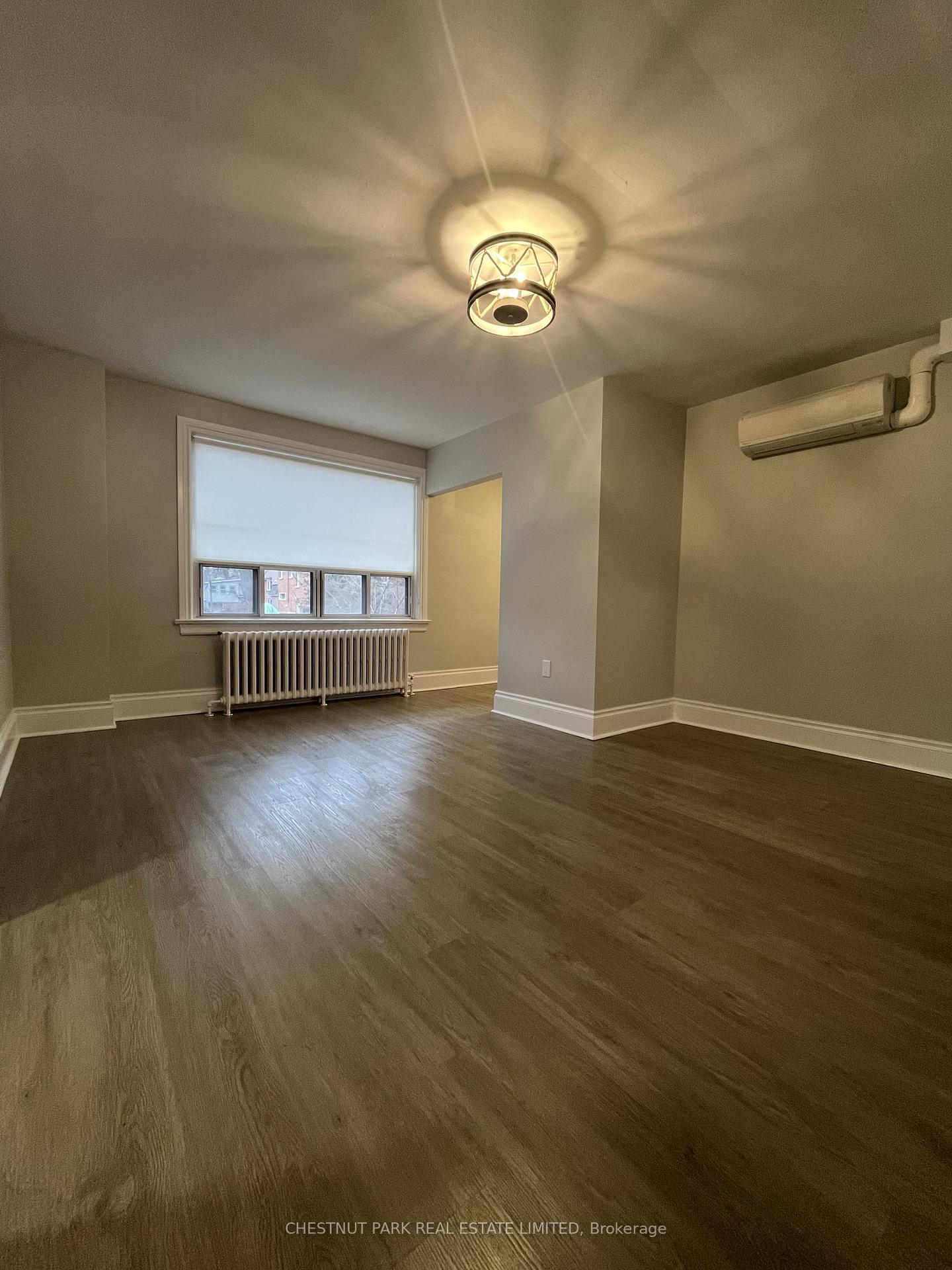Photo 6 of Unit Upper, 5 Kingswood Road, Toronto, The Beaches — HOMEH