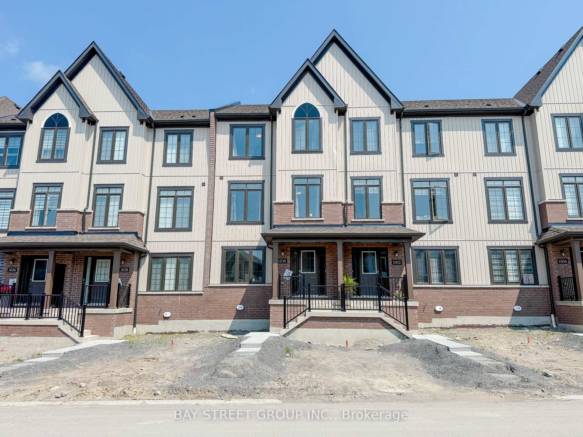 Photo 1 of 1030 Dyas Avenue, Oshawa, Kedron — HOMEH