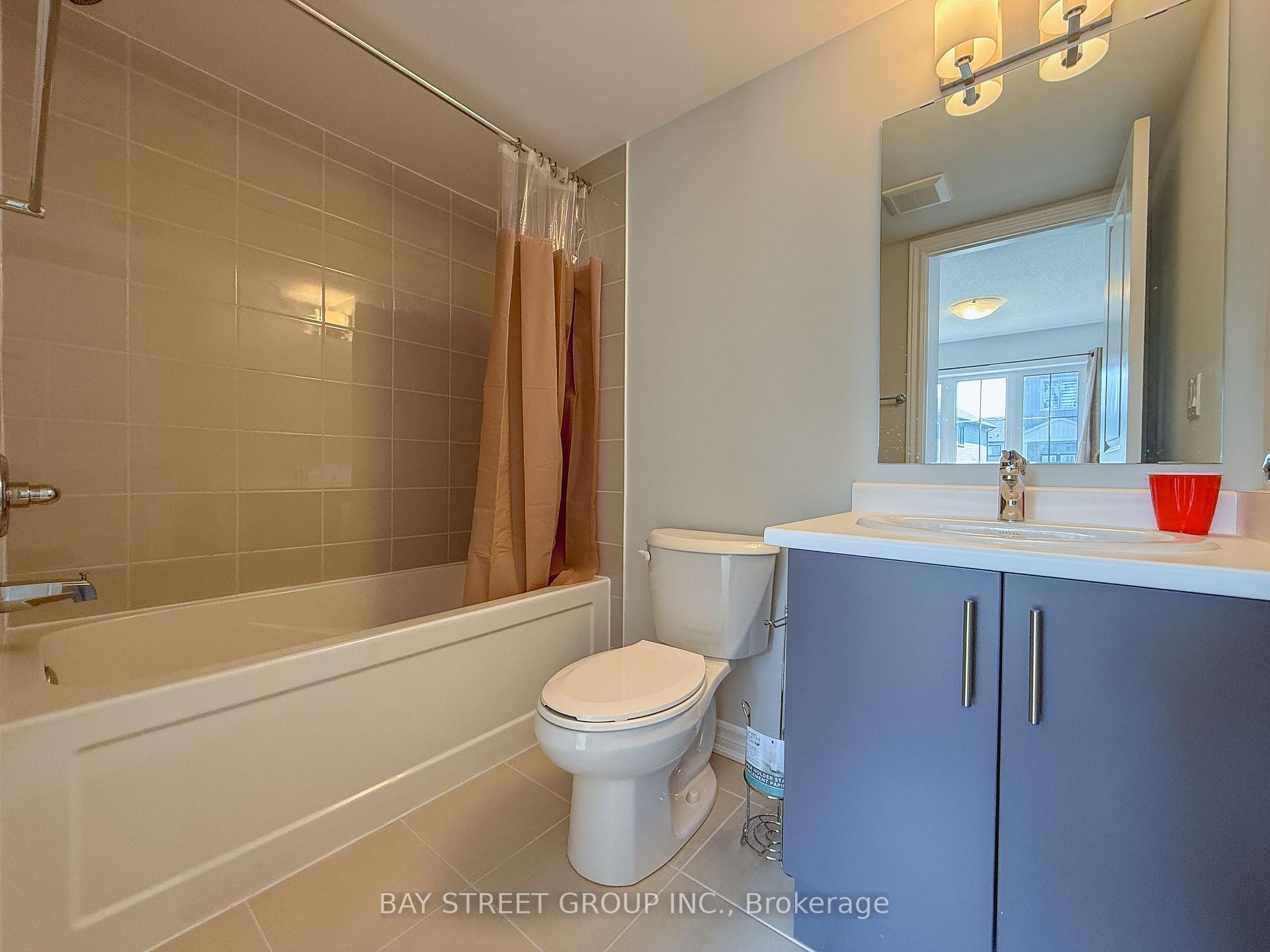 Photo 4 of 1030 Dyas Avenue, Oshawa, Kedron — HOMEH