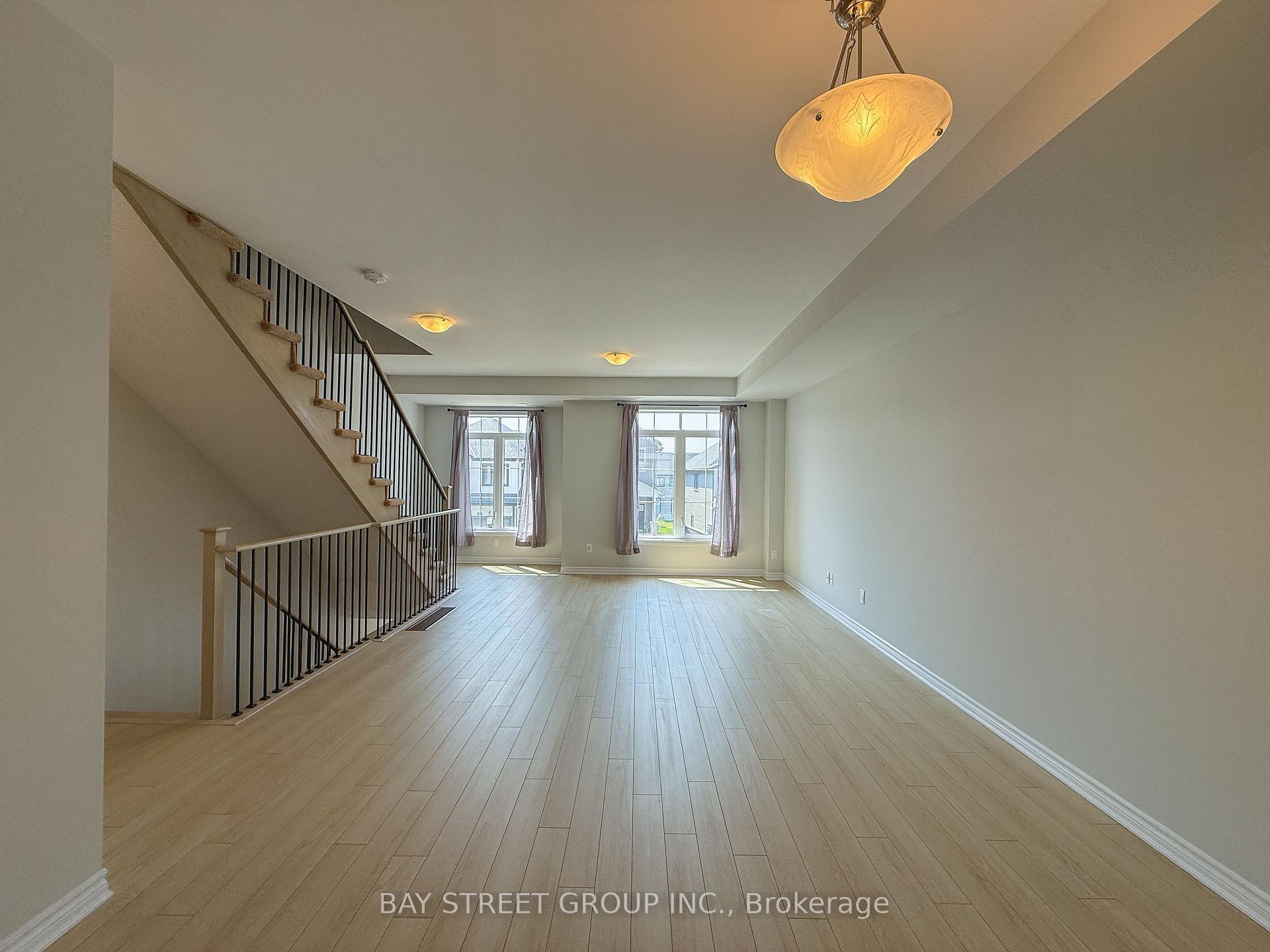 Photo 8 of 1030 Dyas Avenue, Oshawa, Kedron — HOMEH