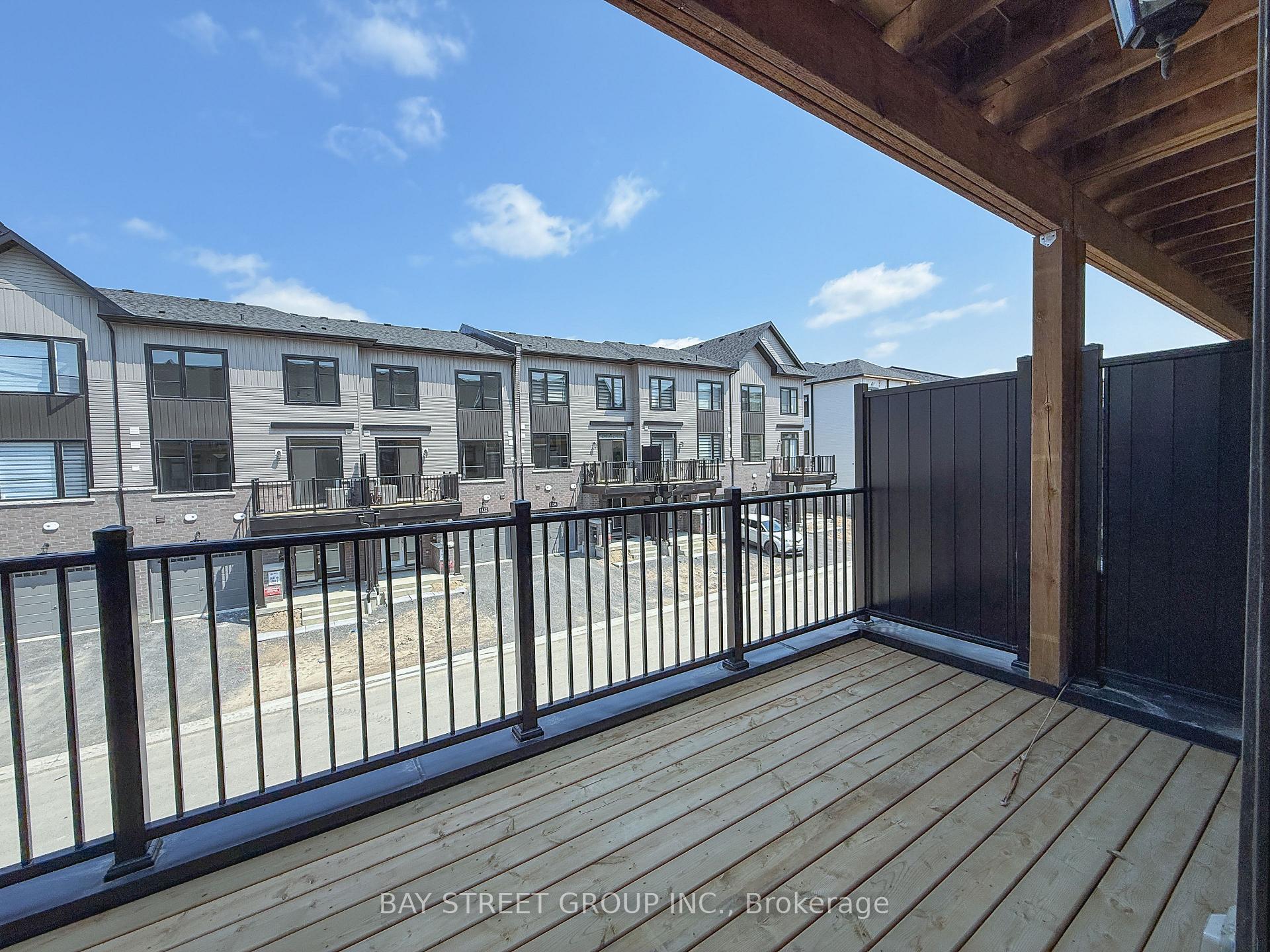 Photo 9 of 1030 Dyas Avenue, Oshawa, Kedron — HOMEH