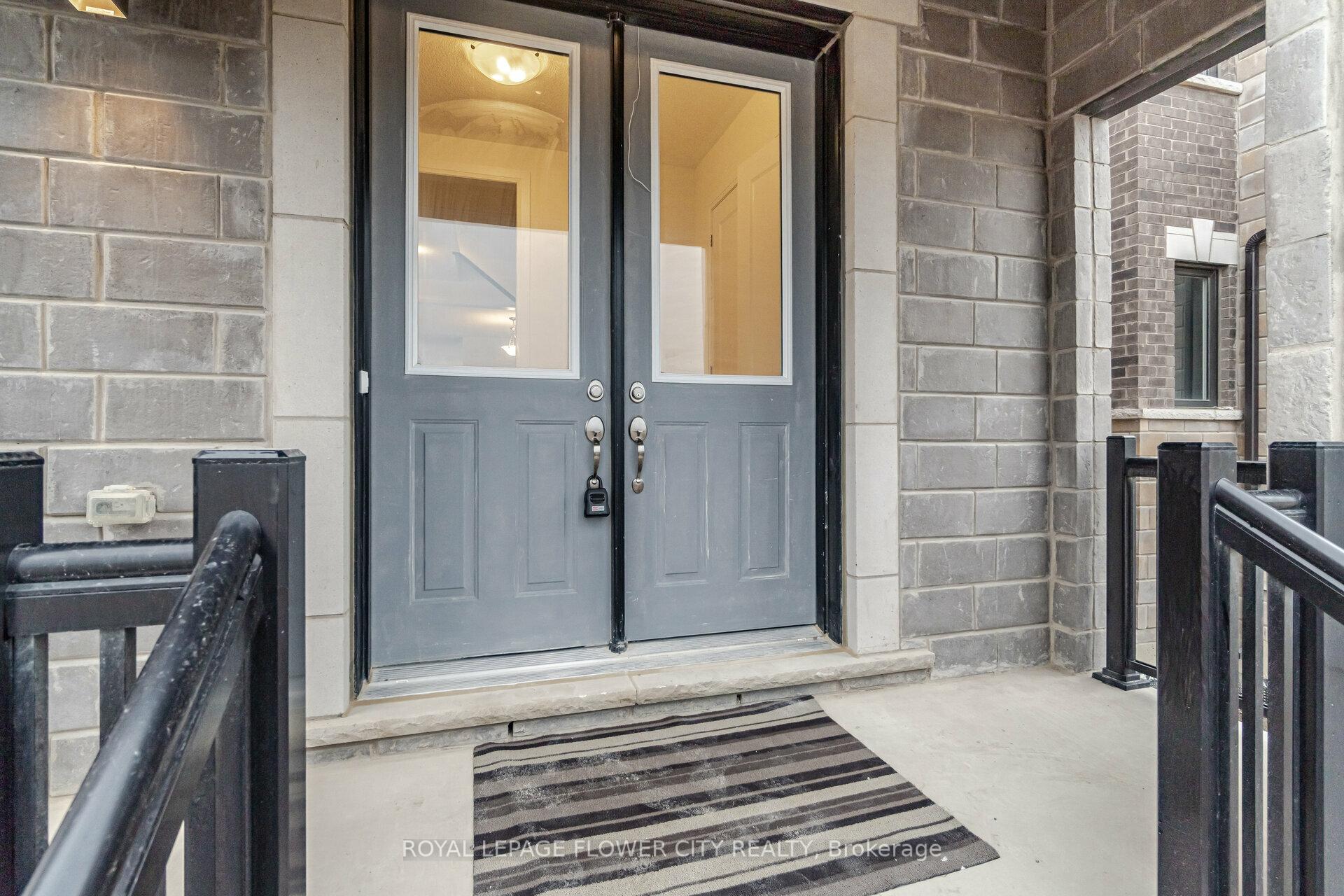 Photo 2 of 33 Lippa Drive, Caledon, Rural Caledon — HOMEH