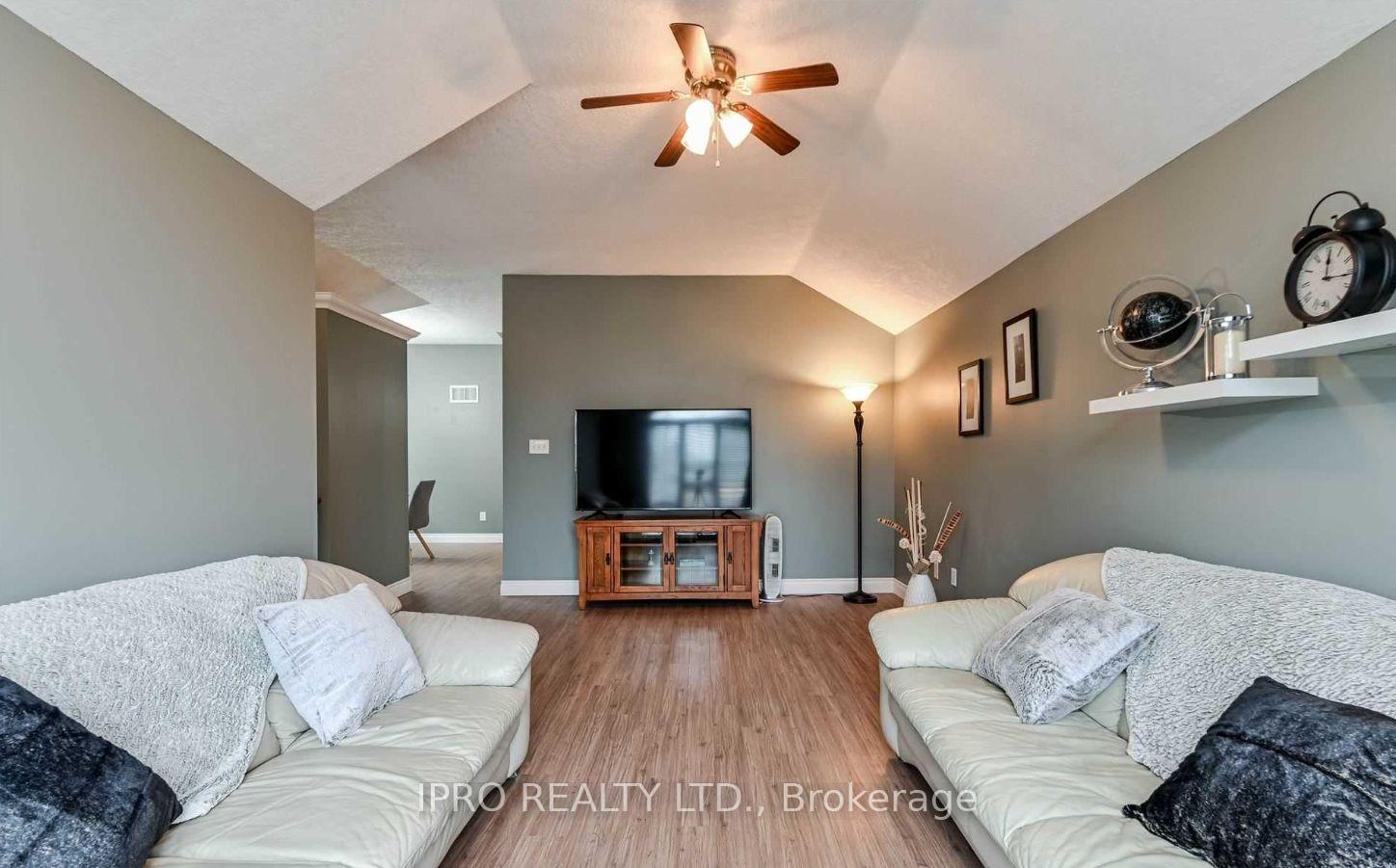 Photo 7 of Unit UPPER, 118 Second Avenue W, Shelburne — HOMEH