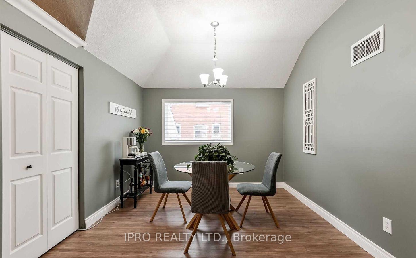 Photo 11 of Unit UPPER, 118 Second Avenue W, Shelburne — HOMEH