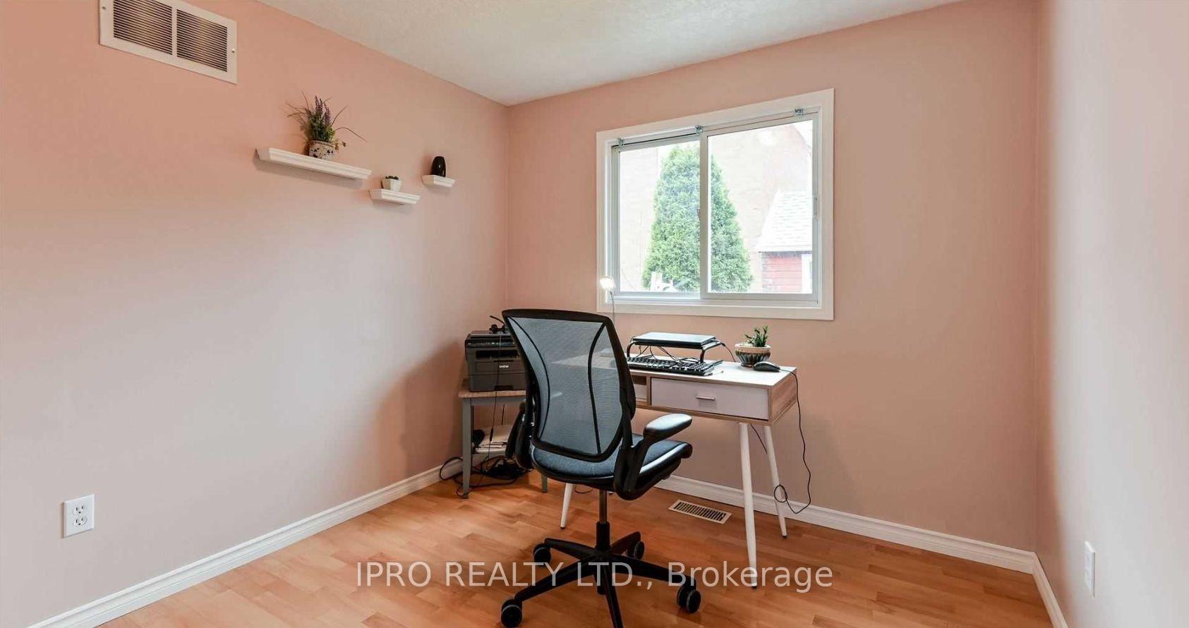 Photo 17 of Unit UPPER, 118 Second Avenue W, Shelburne — HOMEH