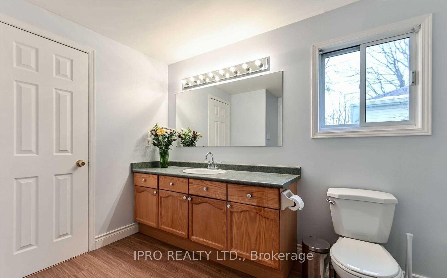 Photo 16 of Unit UPPER, 118 Second Avenue W, Shelburne — HOMEH