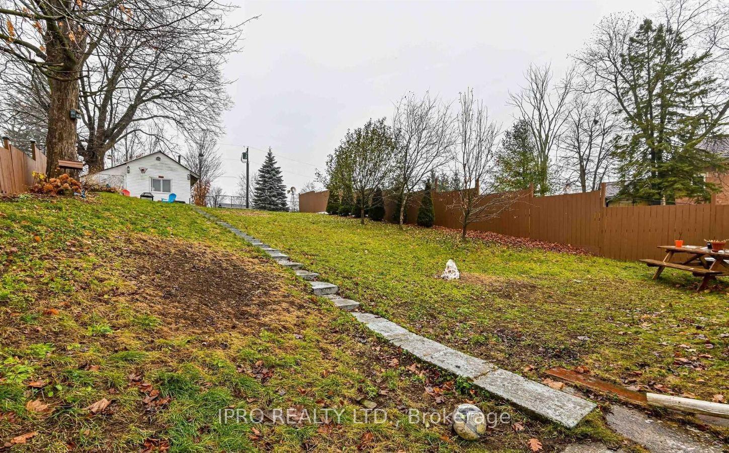 Photo 23 of Unit UPPER, 118 Second Avenue W, Shelburne — HOMEH