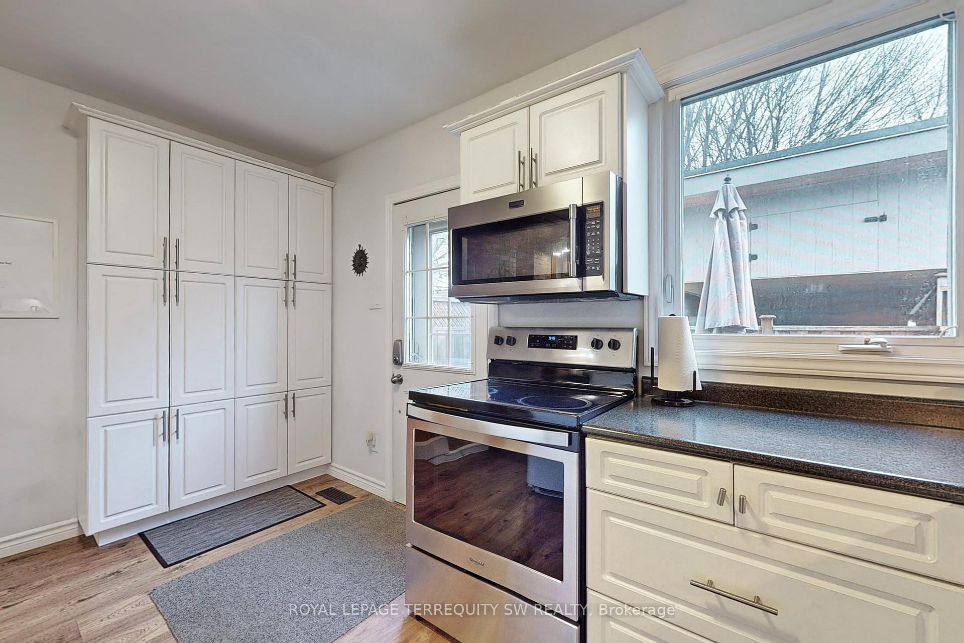 Photo 8 of Unit Main, 17 Berkshire Avenue, Toronto, South Riverdale — HOMEH
