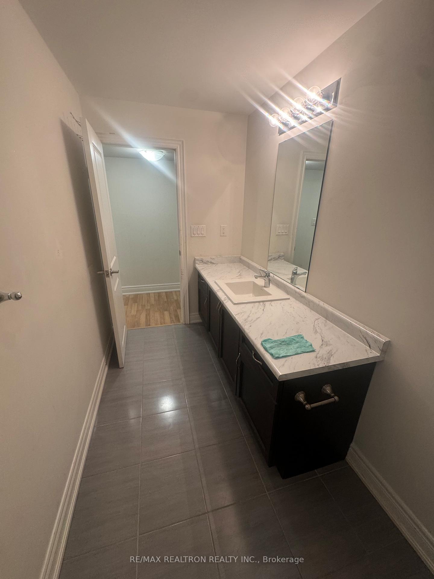 Photo 5 of 2659 Sapphire Drive, Pickering, Rural Pickering — HOMEH