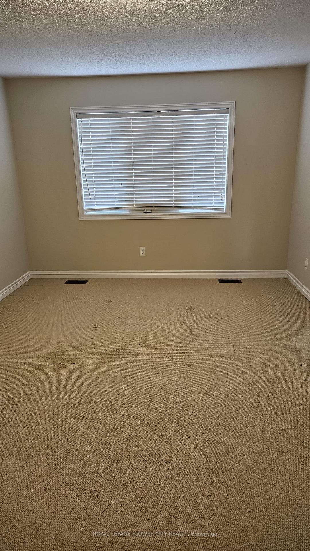 Photo 7 of 84 Kalmia Drive, Brampton, Credit Valley — HOMEH