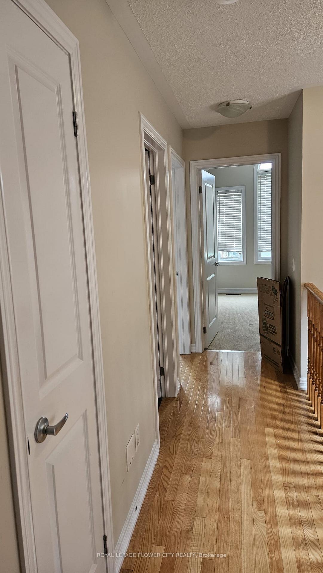Photo 9 of 84 Kalmia Drive, Brampton, Credit Valley — HOMEH