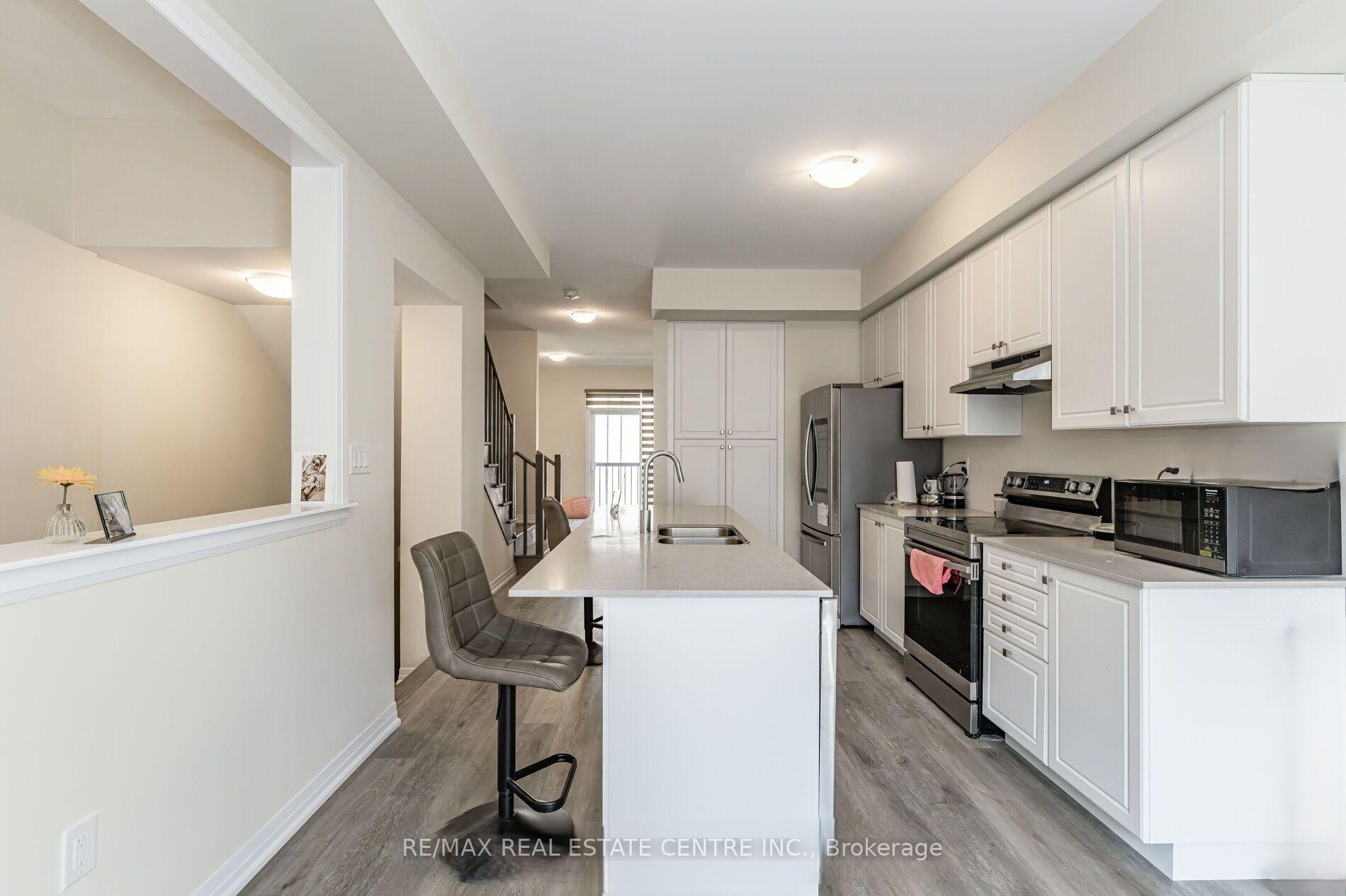 Photo 2 of Unit 69, 185 Bedrock Drive, Hamilton, Stoney Creek Mountain — HOMEH