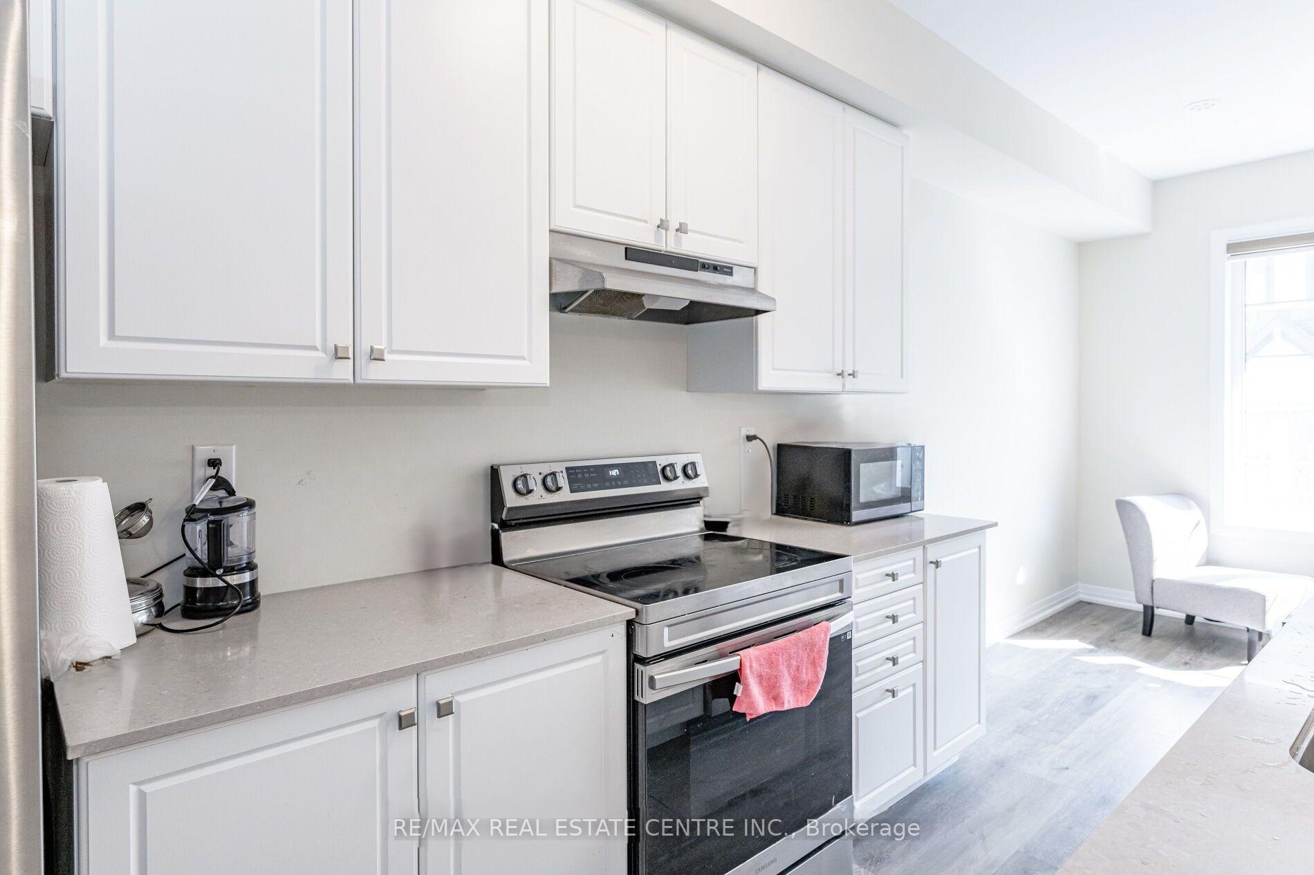 Photo 8 of Unit 69, 185 Bedrock Drive, Hamilton, Stoney Creek Mountain — HOMEH